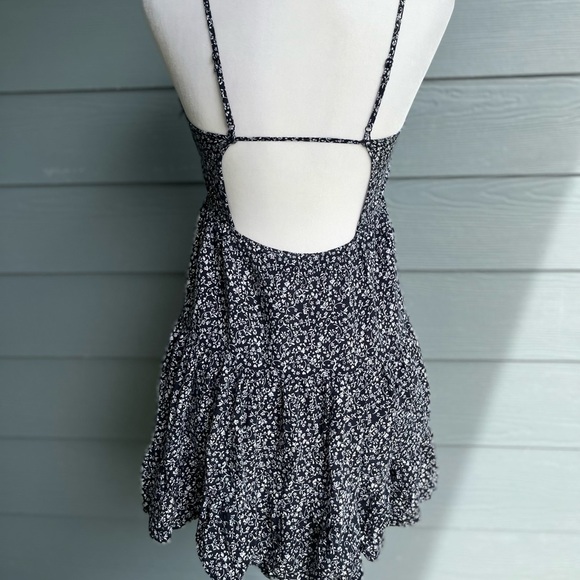 H&M Divided Backless Floral Spaghetti Strap Mini Dress 4 S - Picture 3 of 7
